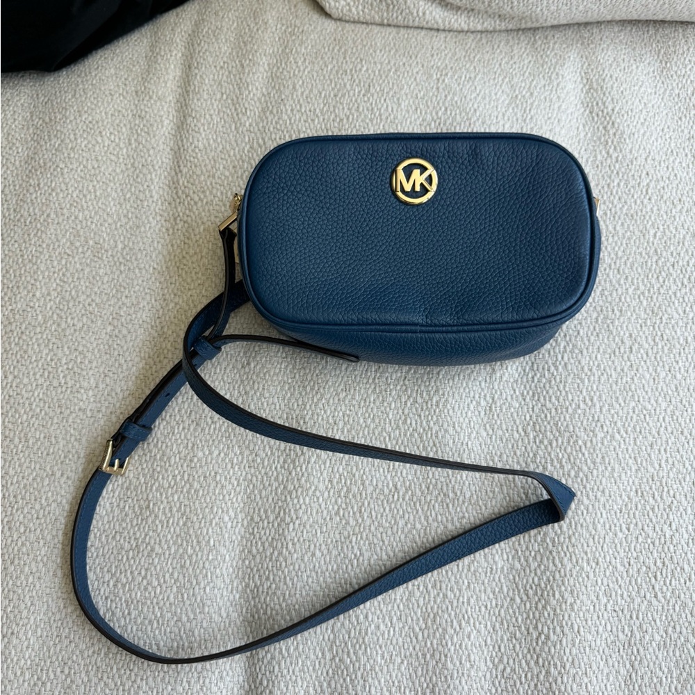 NWOT Michael Kors bag